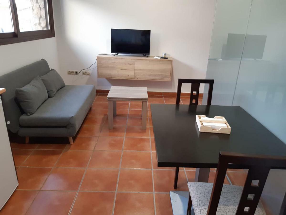 Apartamentos Fuente Arriba Poyales Del Hoyo ภายนอก รูปภาพ